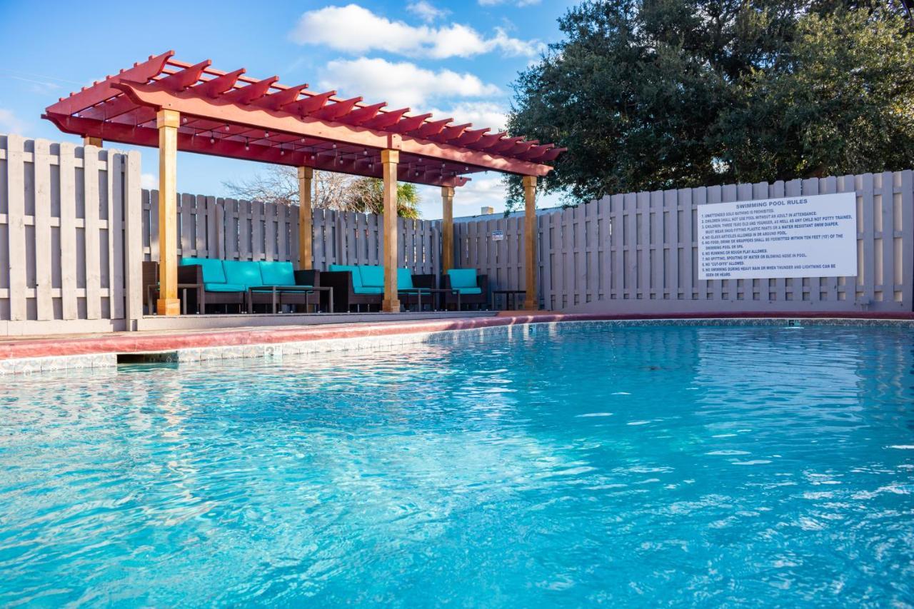 Admiral'S Inn On Tybee Island Exterior photo